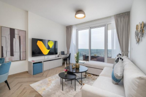 Vogue Al Wasl 1 Residence West 13th Floor with Large Balcony for view of Sheikh Zaid Road and One Za'abeel Tower and Burj Khalifa, Walkable to Metro with Easy Access to Sheikh Zayed Road & Dubai World